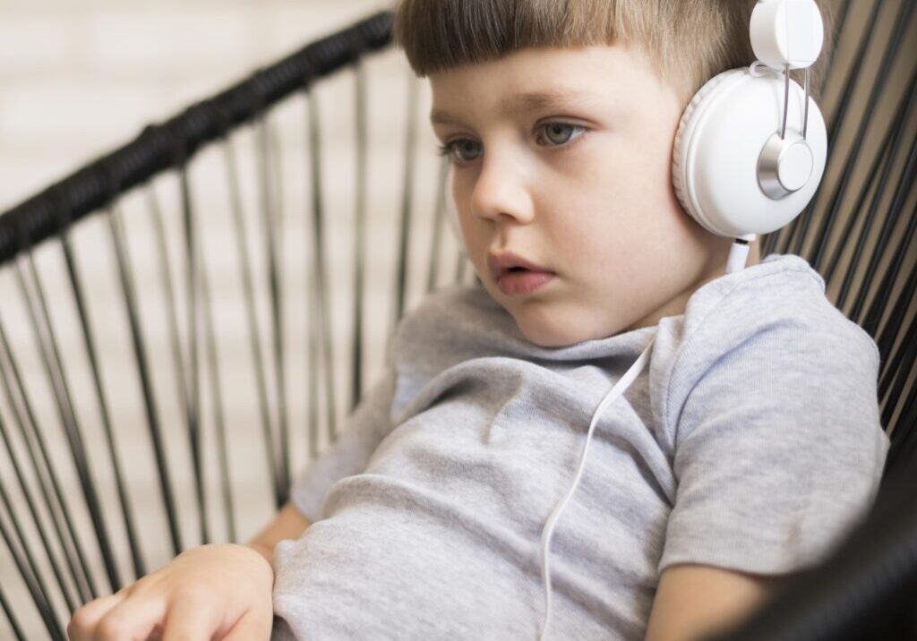 boy-with-headphones-laptop